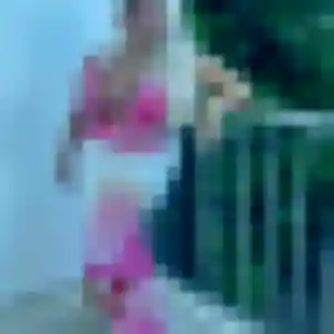 Adjoua, femme de 29 ans propose plan cul à Venelles