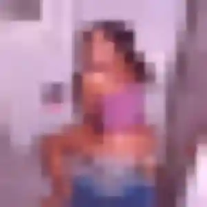 Photo de Antoinette à Vergeroux (23 ans) - plan cul sans inscription