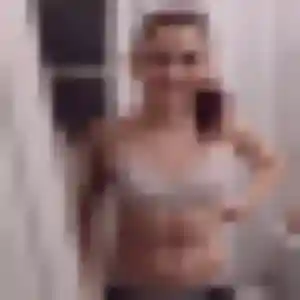 Tessa, 27 ans, cherche un plan cul à Verquières