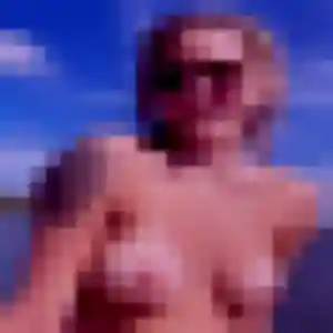 Mercy, 24 ans, disponible à Vienne-en-Val pour une rencontre coquine