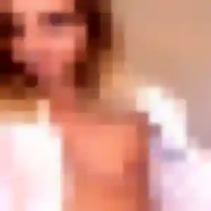 Esther de Vignot, 26 ans - plan cul discret