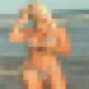 Axelle, 25 ans, connectée à Villaudric pour une rencontre coquine