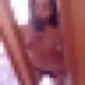Sexy Bukola, 31 ans à Villeréal - découvrir son profil