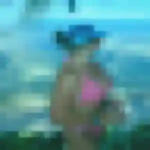 Adeline, 24 ans, connectée à Villers-Pol pour une rencontre coquine