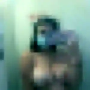 Rencontre Bukola, 24 ans à Viviers-du-Lac en privé
